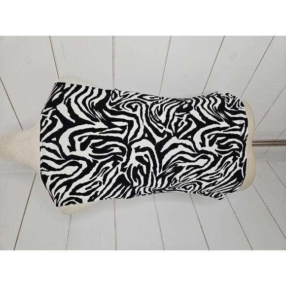 Calvin Klein small black & white zebra animal print stretchy sleeveless blouse - Picture 2 of 5